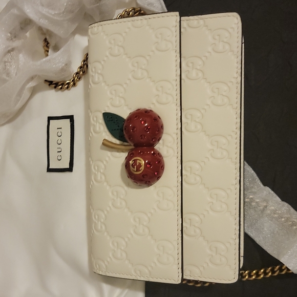 Gucci Handbags - Gucci Cherry Crossbody 🍒